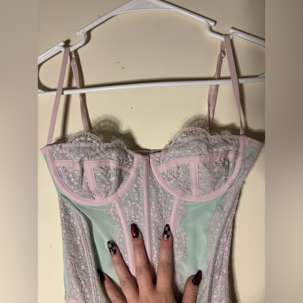 Out From Under Urban Outfitters Modern Love Lace Corset - Mint & Pink - Picture 2 of 6